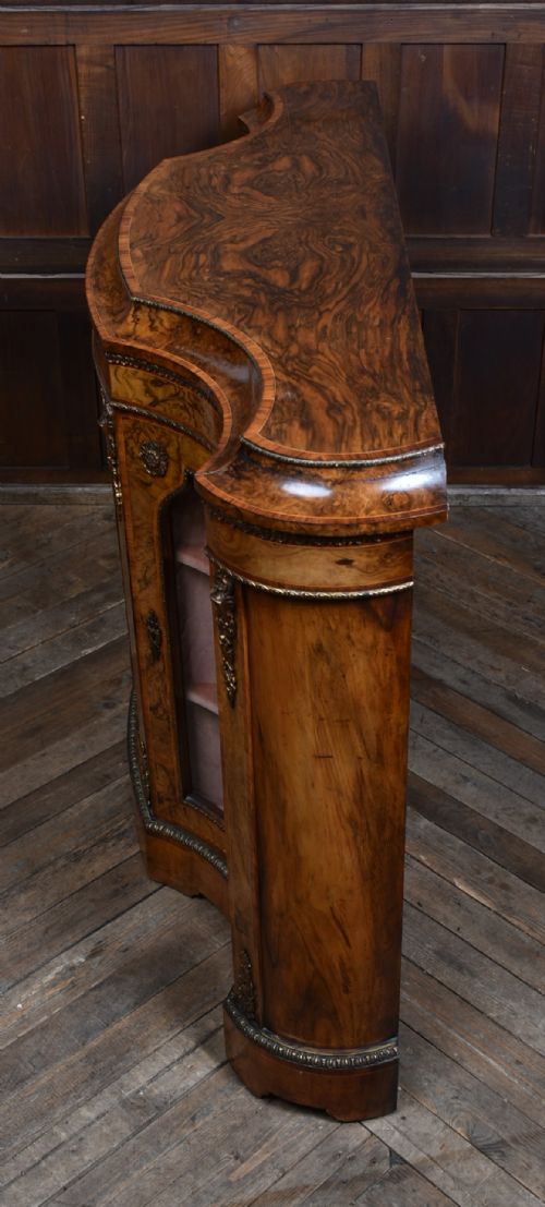 VICTORIAN WALNUT CREDENZA - ADDITIONAL PHOTO 17
