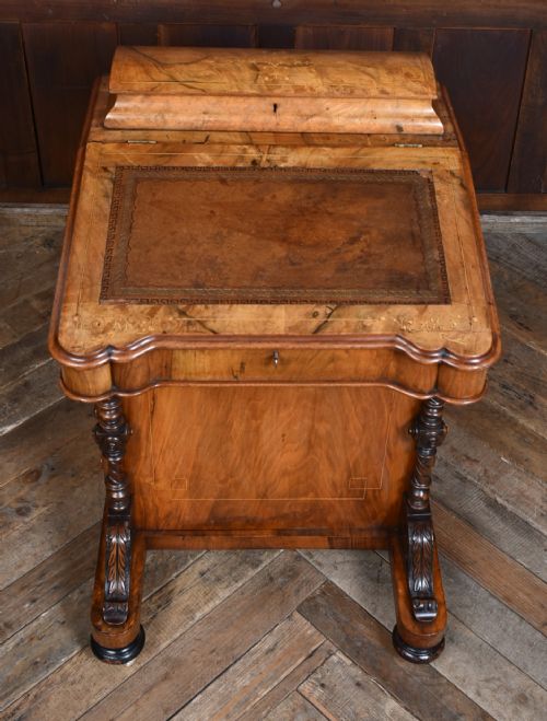 VICTORIAN WALNUT DAVENPORT - ADDITIONAL PHOTO 5
