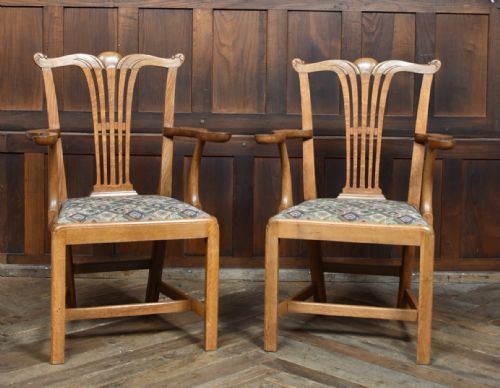 PAIR OF WHEELER OF ARNCROACH ARM CHAIRS - ADDITIONAL PHOTO 1