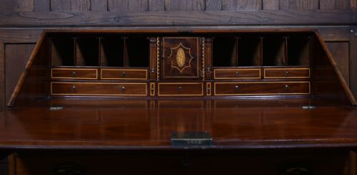 GEORGIAN MAHOGANY WRITING BUREAU - ADDITIONAL PHOTO 6