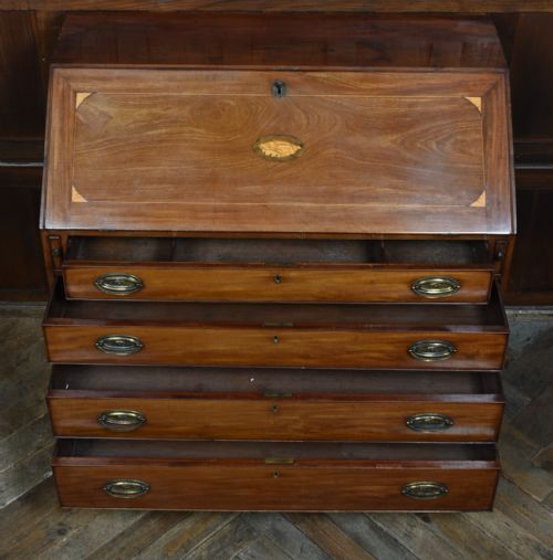 GEORGIAN MAHOGANY WRITING BUREAU - ADDITIONAL PHOTO 16