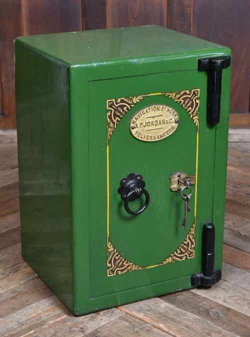 edwardian safe by ap jordan co - CATEGORY: ANTIQUE MISCELLANEOUS - DATED EDWARDIAN