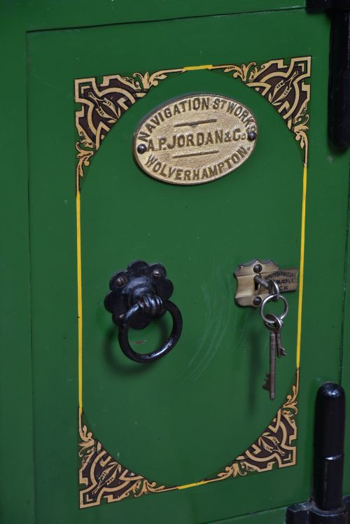EDWARDIAN SAFE BY AP JORDAN CO - ADDITIONAL PHOTO 1