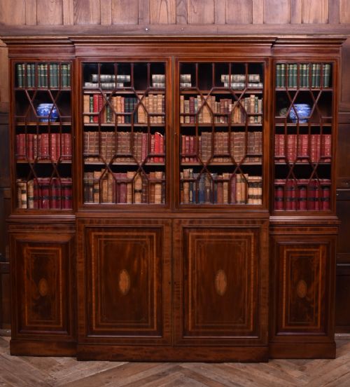 EDWARDIAN MAHOGANY BREAKFRONT BOOKCASE - ADDITIONAL PHOTO 1
