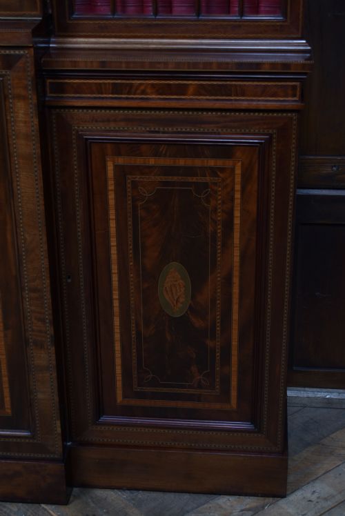EDWARDIAN MAHOGANY BREAKFRONT BOOKCASE - ADDITIONAL PHOTO 4