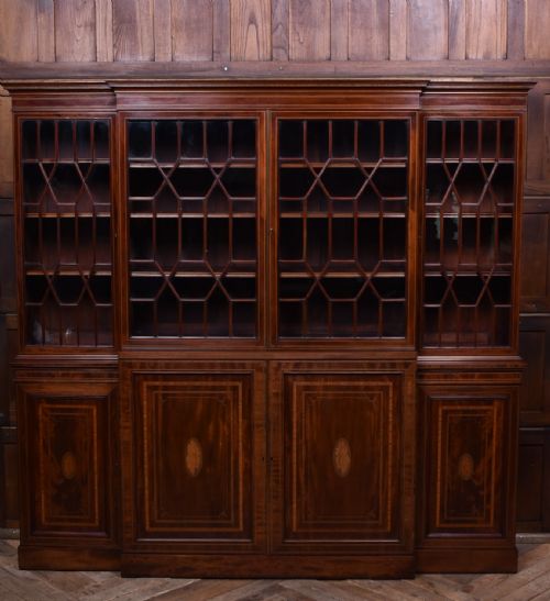 EDWARDIAN MAHOGANY BREAKFRONT BOOKCASE - ADDITIONAL PHOTO 11