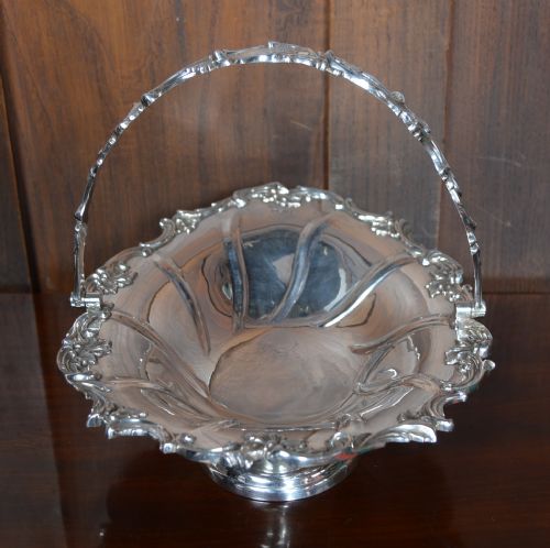 WALKER HALL SILVER BASKET - ADDITIONAL PHOTO 3