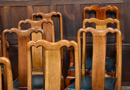 12 QUEEN ANNE STYLE OAK CHAIRS - ADDITIONAL PHOTO 1