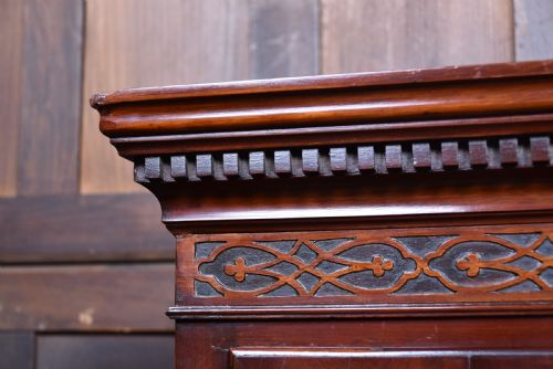 GEORGIAN MAHOGANY CHEST ON CHEST - ADDITIONAL PHOTO 1
