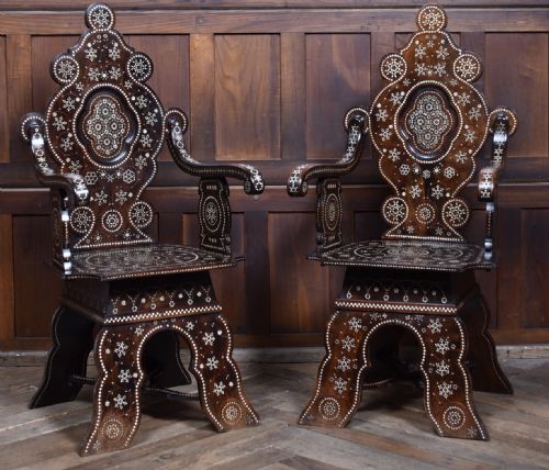 PAIR OF ISLAMIC CHAIRS - ADDITIONAL PHOTO 1
