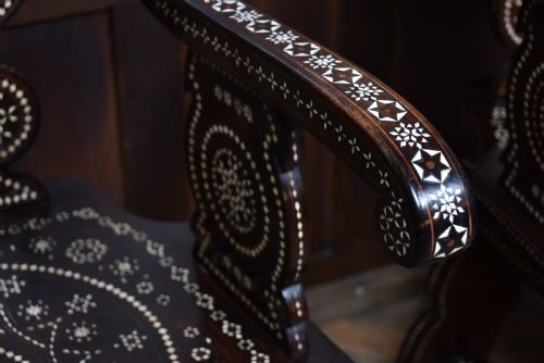 PAIR OF ISLAMIC CHAIRS - ADDITIONAL PHOTO 7