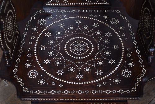PAIR OF ISLAMIC CHAIRS - ADDITIONAL PHOTO 8