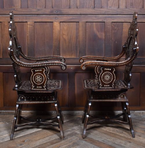 PAIR OF ISLAMIC CHAIRS - ADDITIONAL PHOTO 10