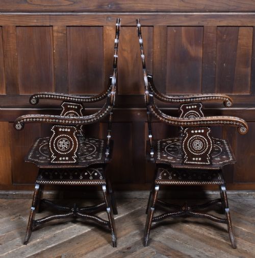 PAIR OF ISLAMIC CHAIRS - ADDITIONAL PHOTO 11