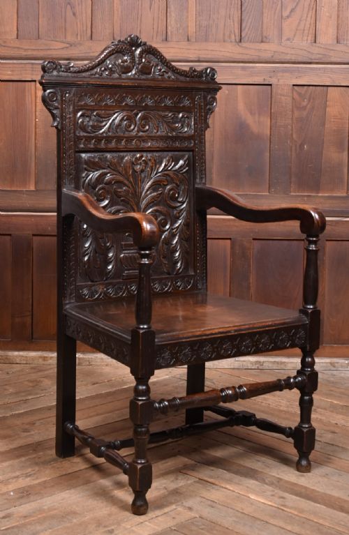 19th century oak hall chair - CATEGORY: ANTIQUE CHAIRS - DATED 19TH CENTURY