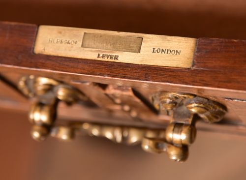 WARING AND GILLOWS KNEE HOLE DESK - ADDITIONAL PHOTO 5