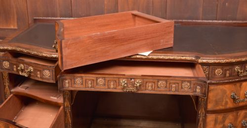 WARING AND GILLOWS KNEE HOLE DESK - ADDITIONAL PHOTO 7