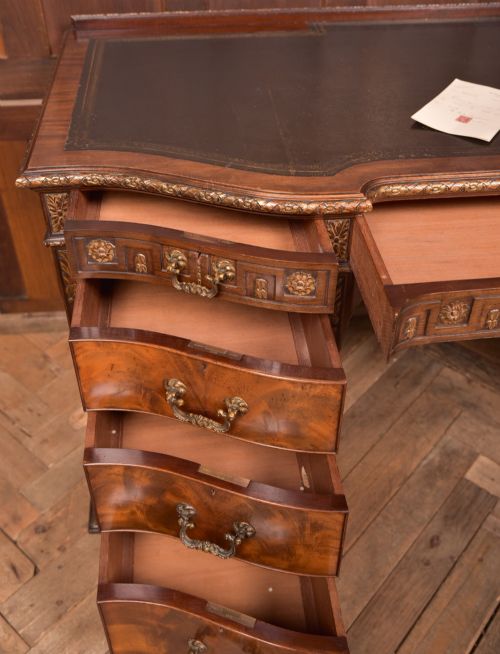WARING AND GILLOWS KNEE HOLE DESK - ADDITIONAL PHOTO 9