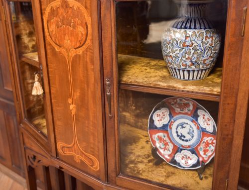 ART NOUVEAU MAHOGANY DISPLAY CABINET - ADDITIONAL PHOTO 24