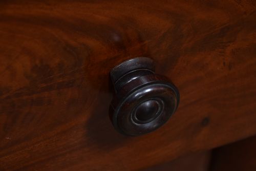 VICTORIAN SCOTTISH MAHOGANY OGEE CHEST OF DRAWERS - ADDITIONAL PHOTO 5