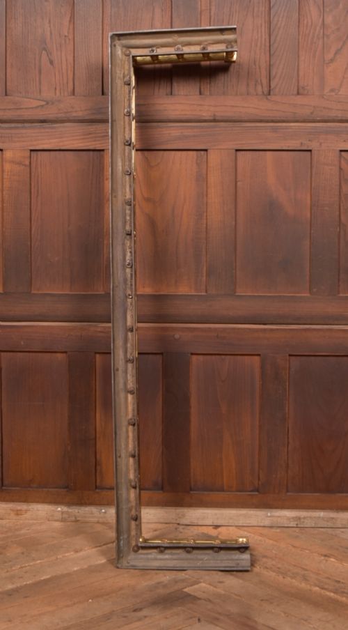 EDWARDIAN BRASS FENDER - ADDITIONAL PHOTO 8