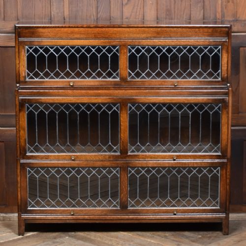 PAIR OF EDWARDIAN OAK BOOKCASES - ADDITIONAL PHOTO 12