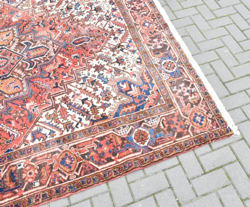 PERSIAN HAND KNOTTED WOOLLEN RUG - ADDITIONAL PHOTO 6