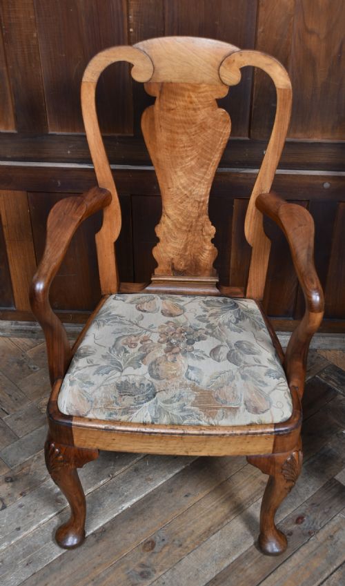 PAIR OF VICTORIAN WALNUT ARMCHAIRS - ADDITIONAL PHOTO 3