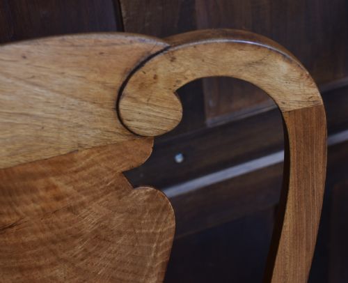 PAIR OF VICTORIAN WALNUT ARMCHAIRS - ADDITIONAL PHOTO 6