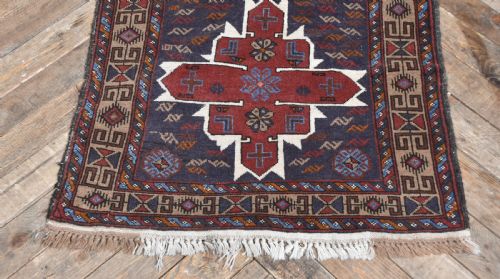 VINTAGE ORIENTAL RUG - ADDITIONAL PHOTO 1