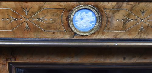 VICTORIAN WALNUT DISPLAY CABINET - ADDITIONAL PHOTO 4