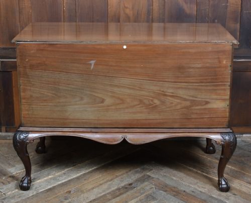 MUIRHEAD MOFFAT CO MAHOGANY LOWBOY - ADDITIONAL PHOTO 12