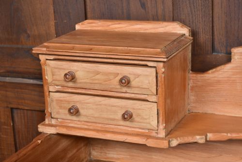 SCOTTISH VICTORIAN PINE KITCHEN DRESSER - ADDITIONAL PHOTO 3