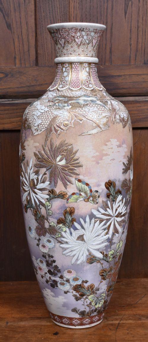 japanese satsuma vase - CATEGORY: ANTIQUE VASES - DATED 19TH CENTURY