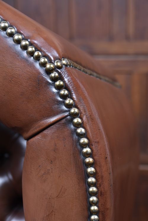 CHESTERFIELD PORTER CHAIR - ADDITIONAL PHOTO 10