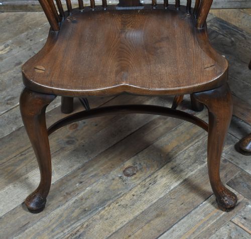 PAIR OF WINDSOR CHAIRS - ADDITIONAL PHOTO 4