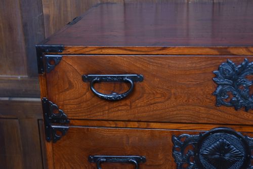 JAPANESE CEDAR WOOD TANSU CHEST - ADDITIONAL PHOTO 4