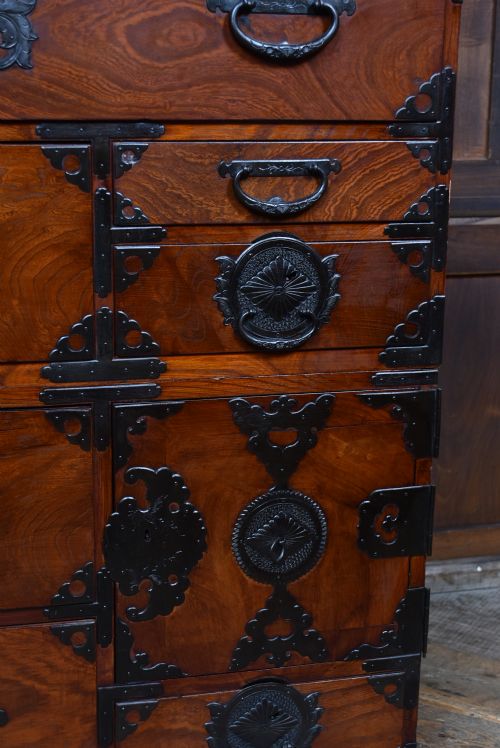 JAPANESE CEDAR WOOD TANSU CHEST - ADDITIONAL PHOTO 7