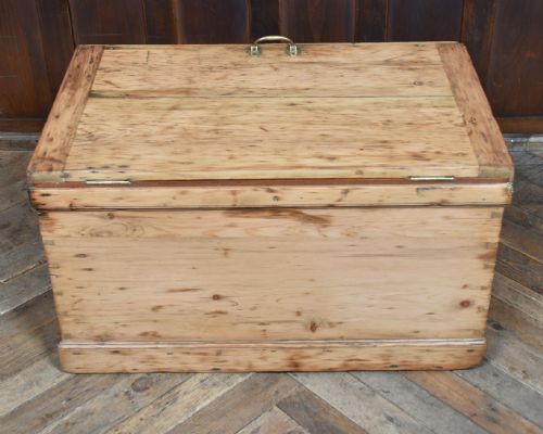 VICTORIAN PINE TOOL CHEST - ADDITIONAL PHOTO 15
