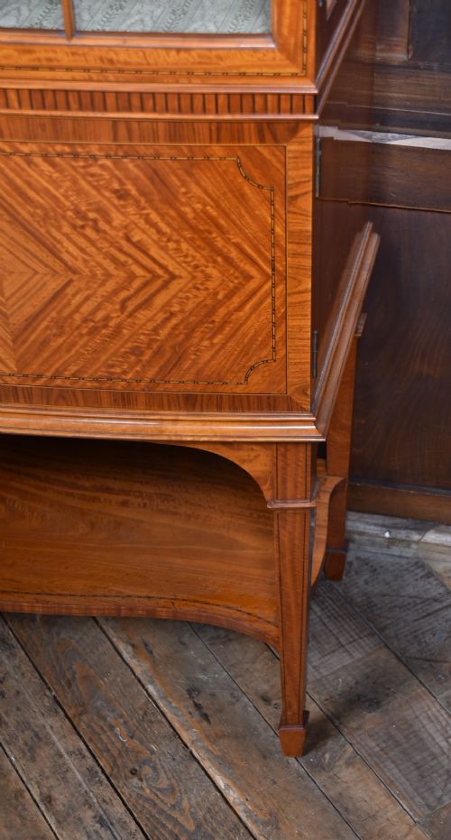 EDWARDIAN SATINWOOD DISPLAY CABINET - ADDITIONAL PHOTO 3