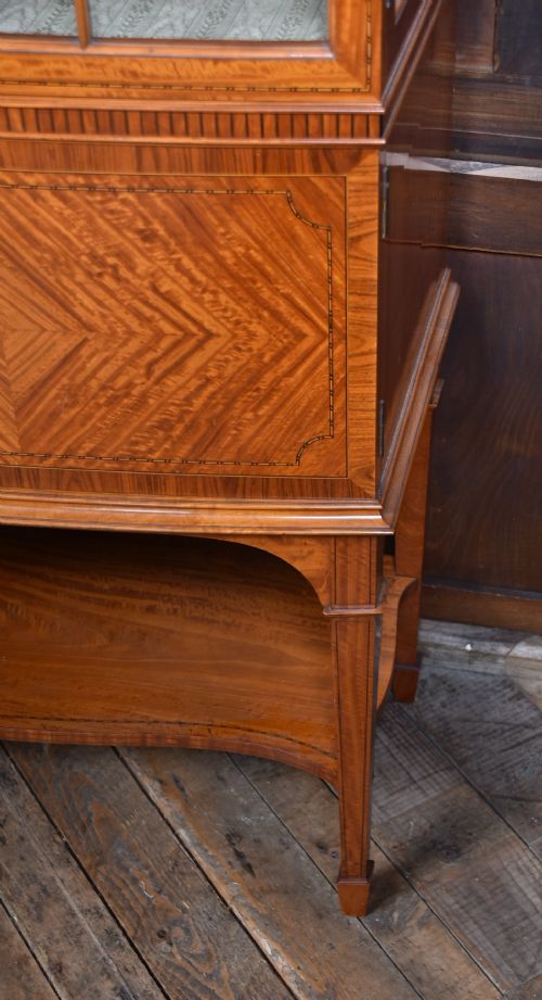 EDWARDIAN SATINWOOD DISPLAY CABINET - ADDITIONAL PHOTO 4