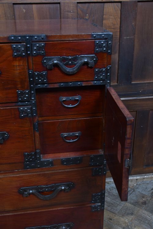 JAPANESE CEDAR TANSU CHEST - ADDITIONAL PHOTO 8
