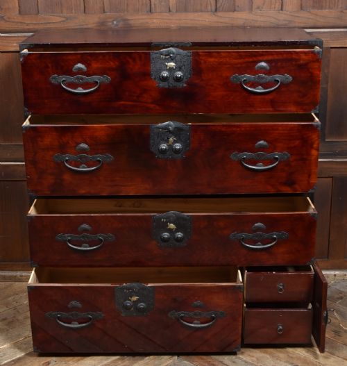 JAPANESE LACQUERED TANSU CHEST - ADDITIONAL PHOTO 7