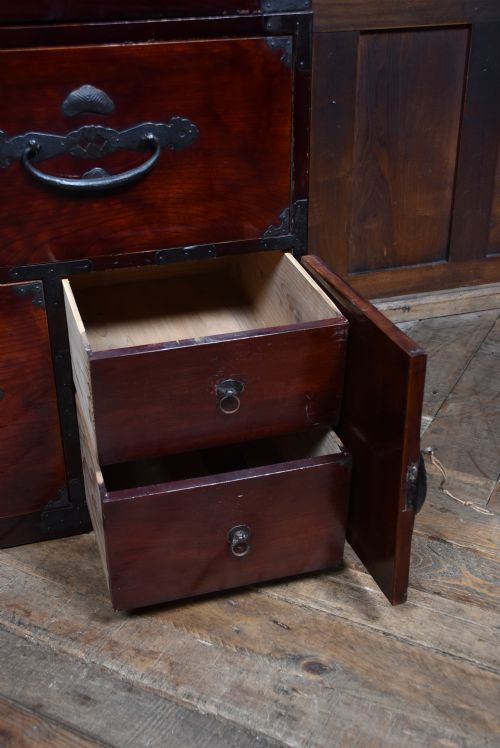 JAPANESE LACQUERED TANSU CHEST - ADDITIONAL PHOTO 8