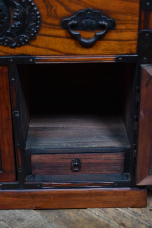 JAPANESE KAIDAN TANSU STEP CHEST - ADDITIONAL PHOTO 8