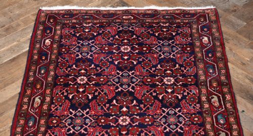 VINTAGE WOVEN PERSIAN RUG - ADDITIONAL PHOTO 2