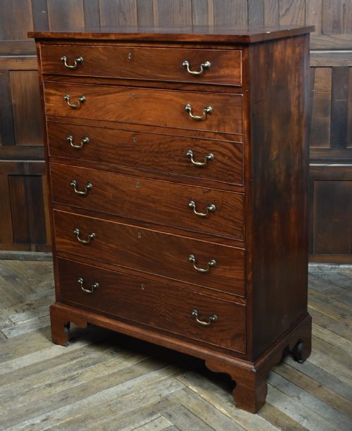 GEORGIAN MAHOGANY SECRETAIRE CHEST - ADDITIONAL PHOTO 1