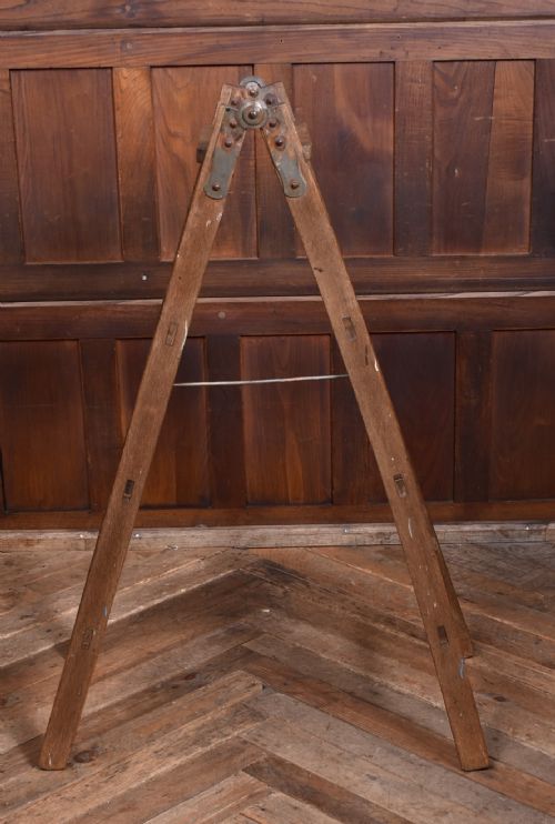 JAPANESE FOLDING STEP LADDER - ADDITIONAL PHOTO 2