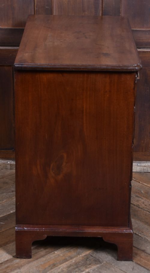 GEORGIAN MAHOGANY BACHELOR'S CHEST - ADDITIONAL PHOTO 8