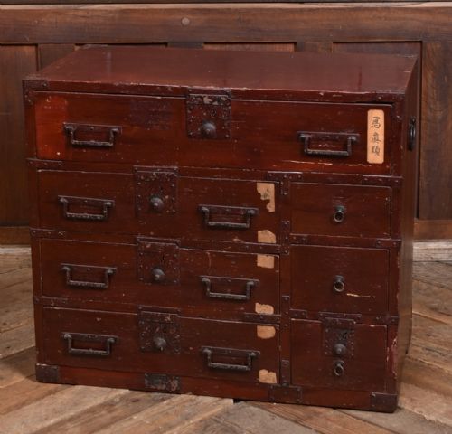 JAPANESE TANSU RED LACQUERED CHEST - ADDITIONAL PHOTO 1
